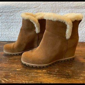 UGG Seyline Hidden-Wedge Booties
